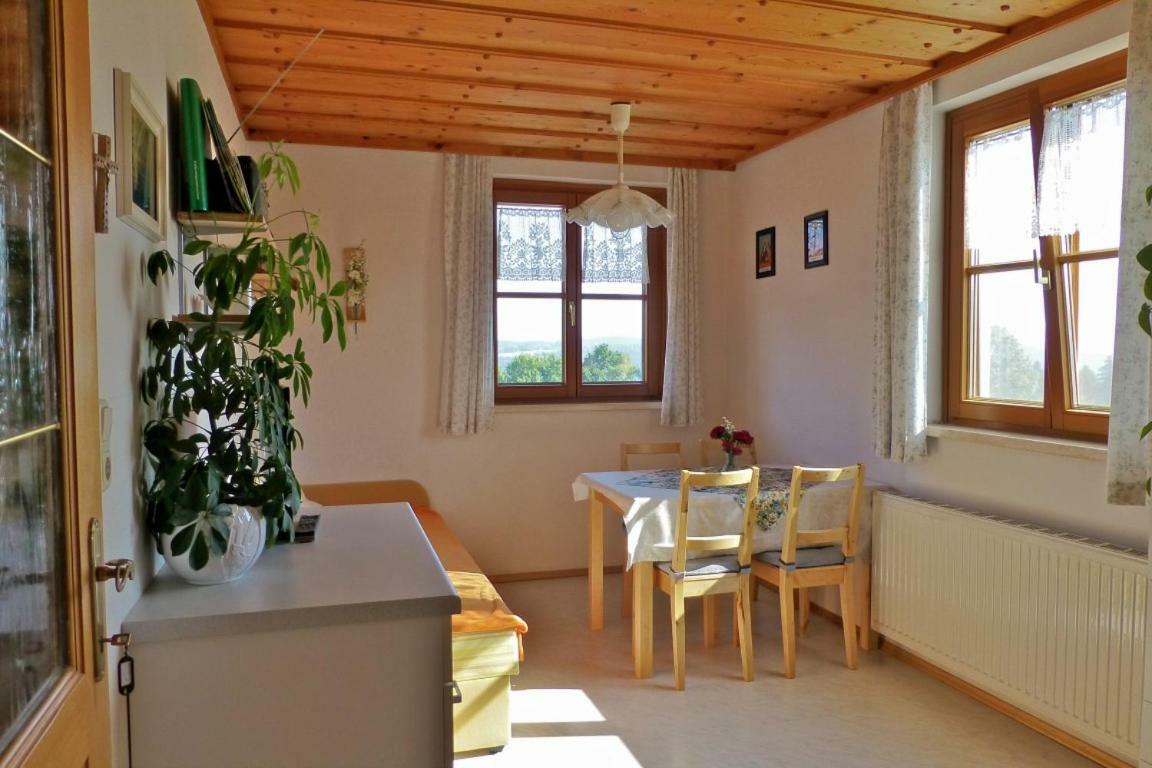 Desl'S Little Farm Apartment Waldburg ภายนอก รูปภาพ