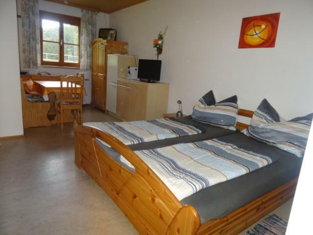 Desl'S Little Farm Apartment Waldburg ภายนอก รูปภาพ